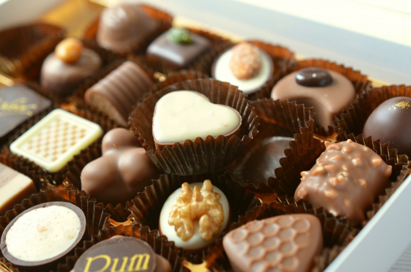 boulangerie-PEONE-min_chocolates_food_candy_calories_nibble_chocolate_heart-782043